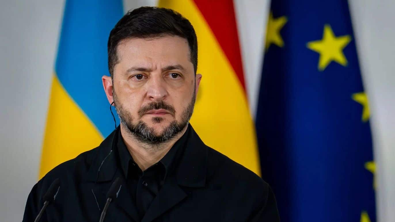 zelensky warns of russia war plans