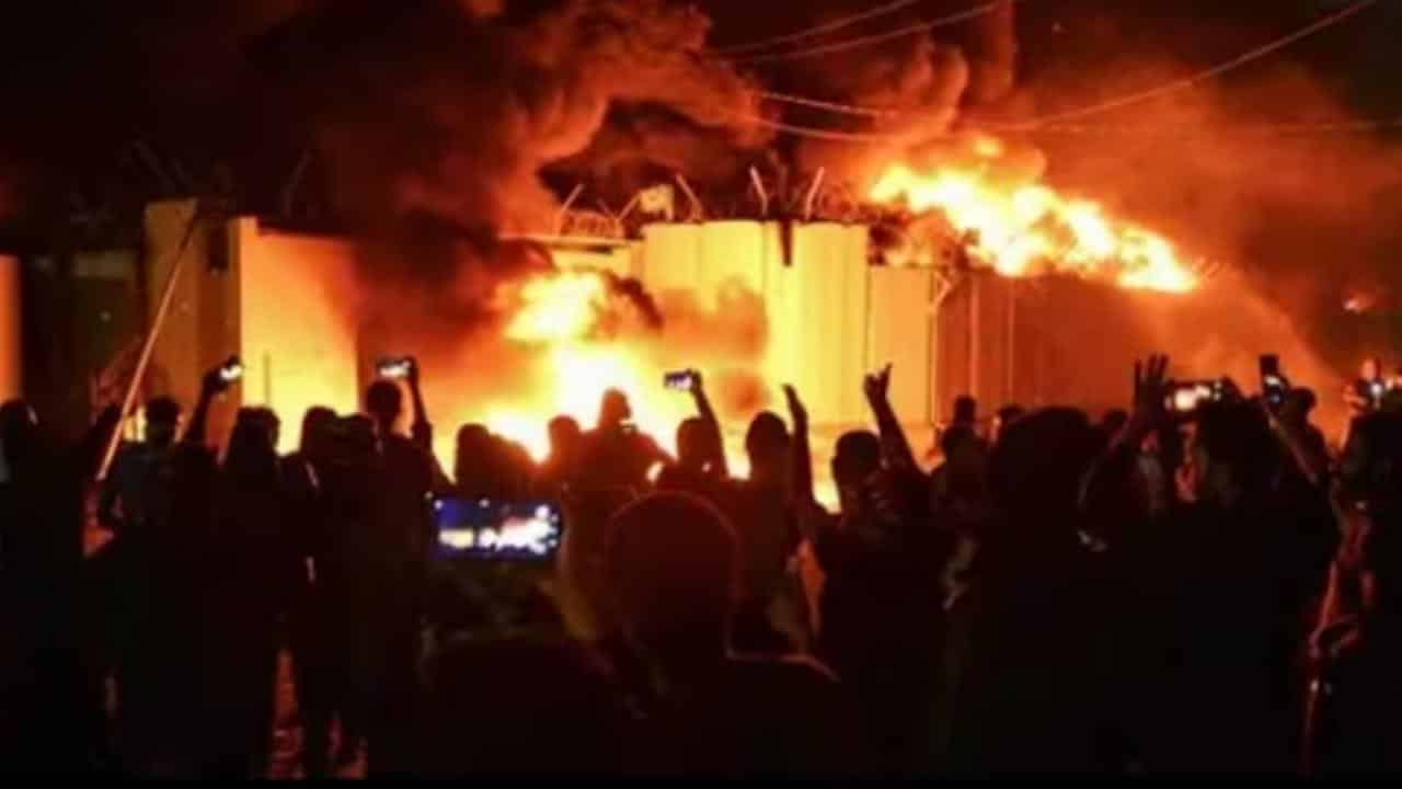 Iran Economic Protests Turn Deadly as Inflation Sparks Unrest