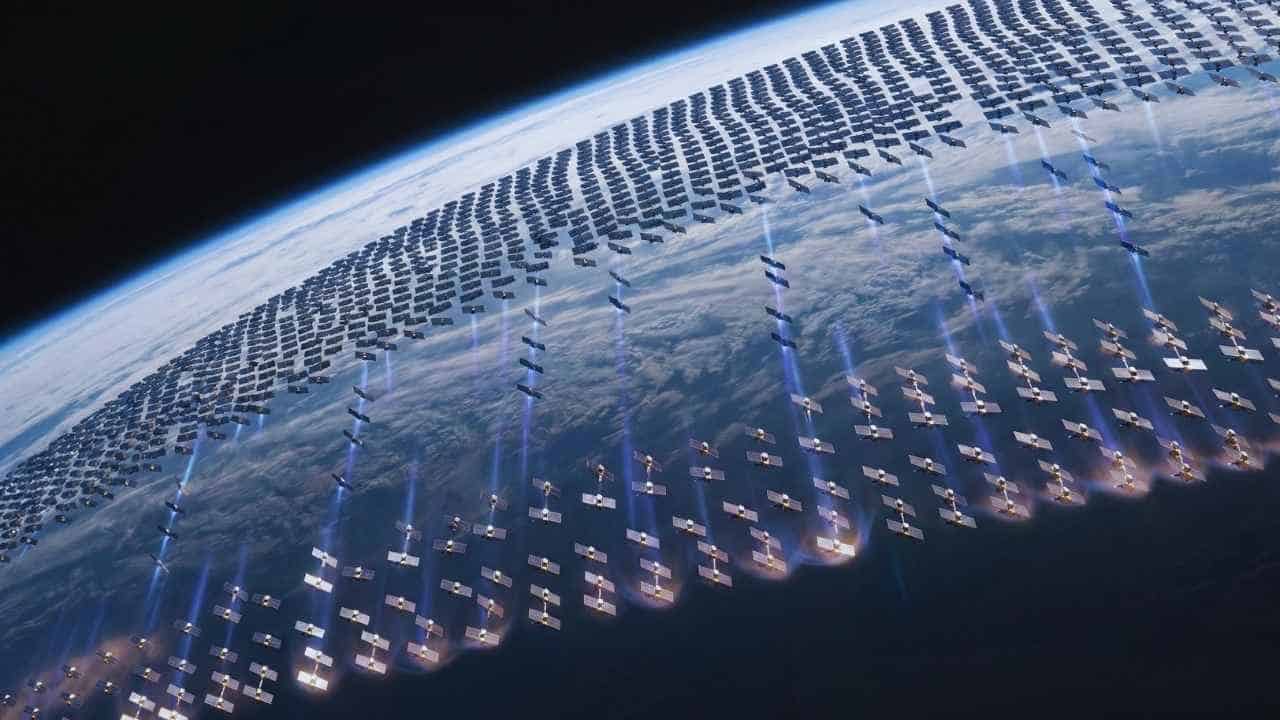 SpaceX to lower 4400 Starlink satellites