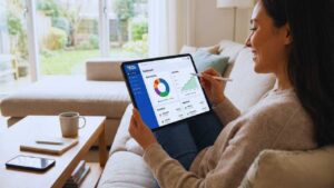Quicken Simplifi: The Reliable Hybrid Tracker